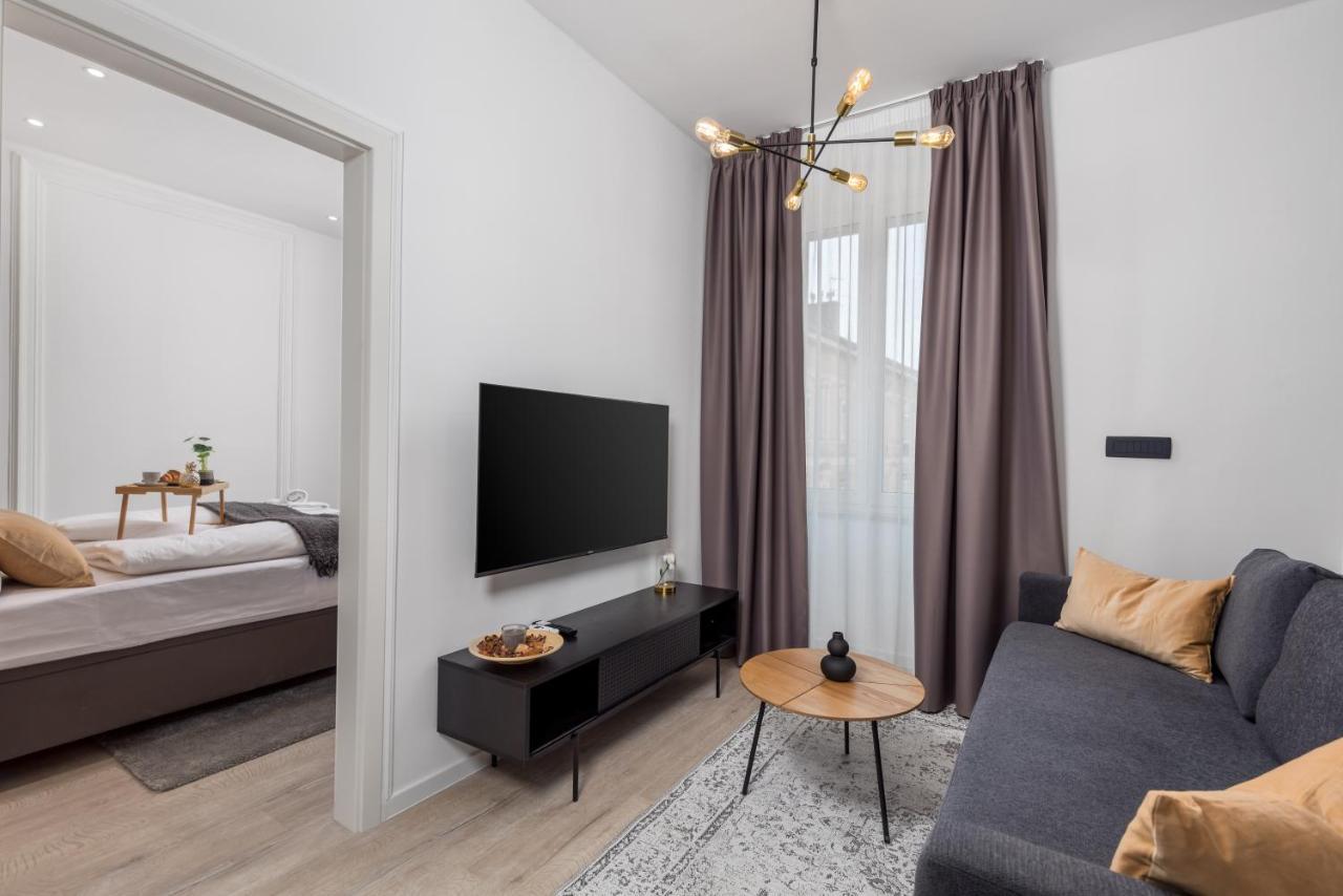 Apartments Diego Rijeka Exterior photo